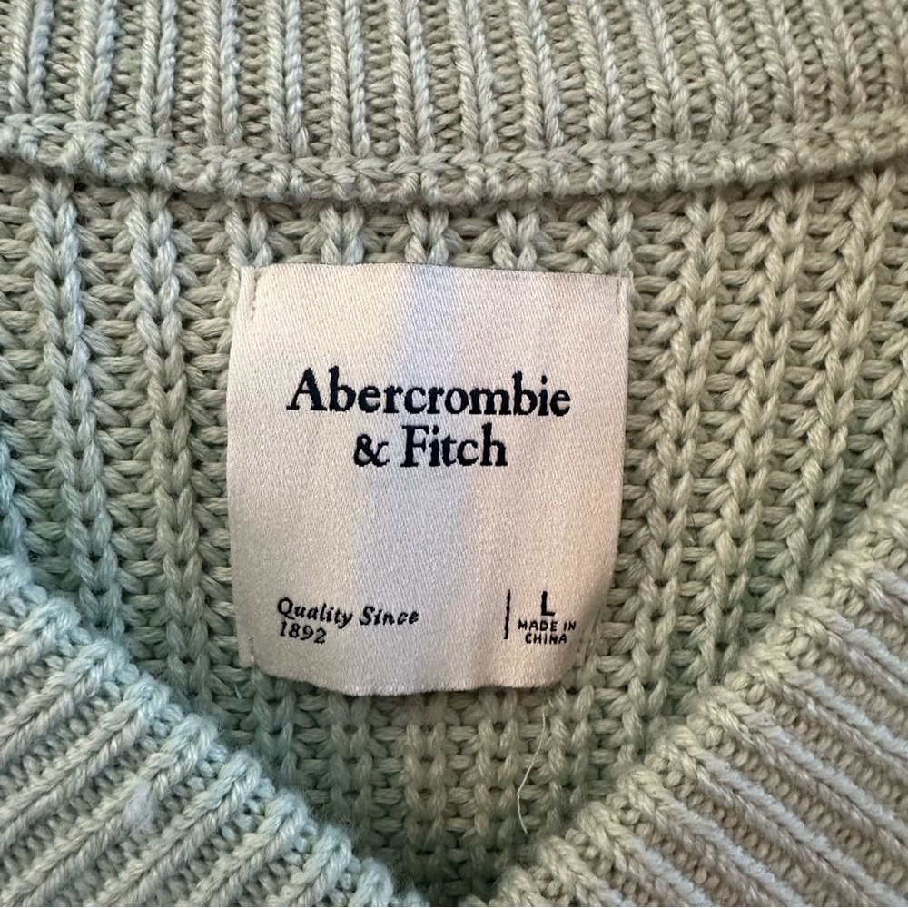 Abercrombie & Fitch Light Green V-Neck Sweater - Picture 3 of 4